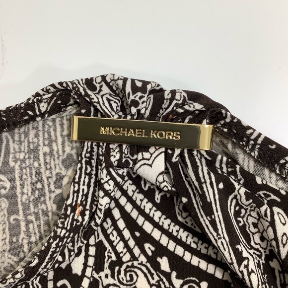 Michael Michael Kors cold shoulders oversized batwings style blouse Size M EUC - Picture 3 of 16